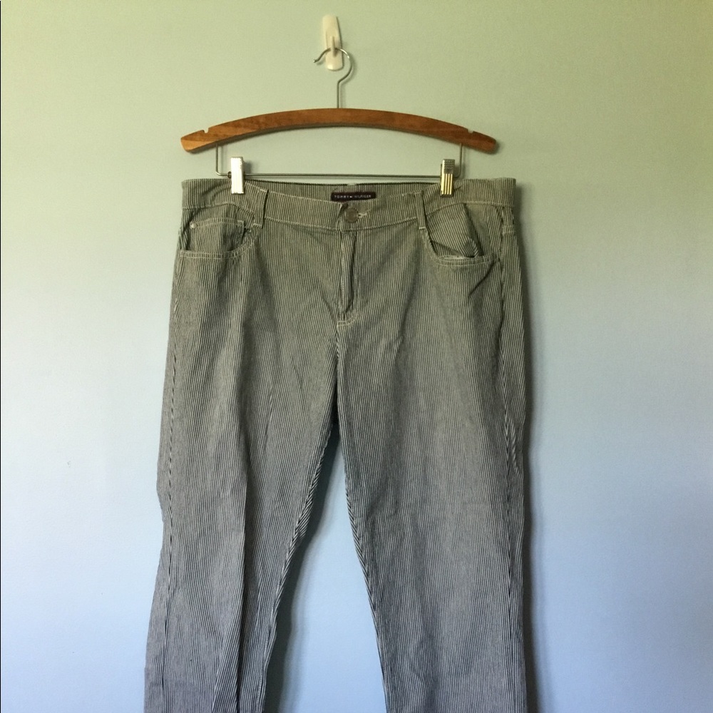 Tommy Hilfiger boyfriend jeans sz 14 Blue & white